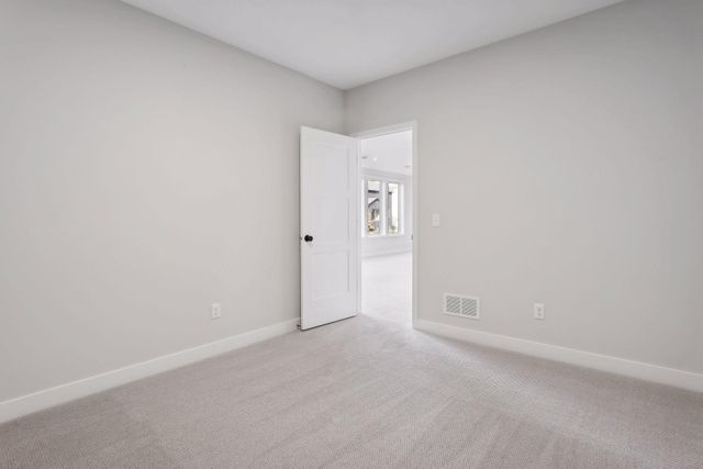 6188 Harkness Lane S, Cottage Grove, MN 55016