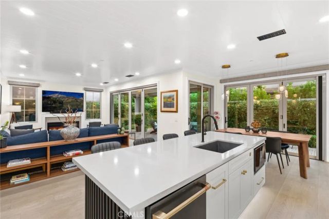 29 Lupari, Irvine, CA 92618