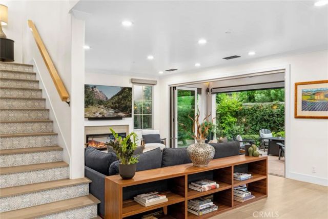 29 Lupari, Irvine, CA 92618