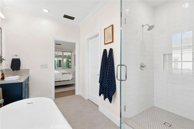 29 Lupari, Irvine, CA 92618