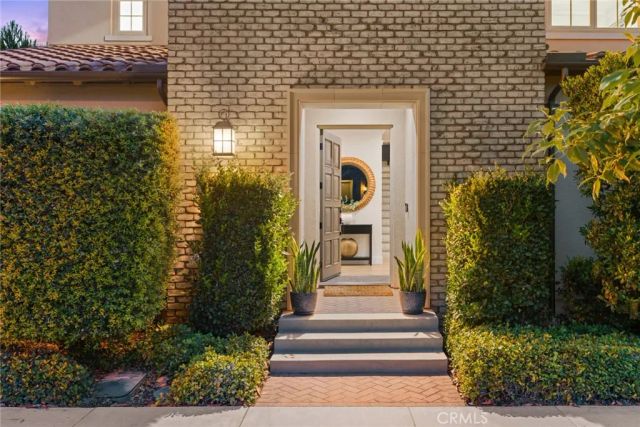 29 Lupari, Irvine, CA 92618