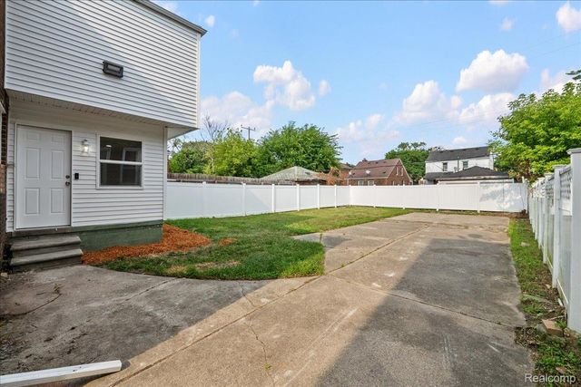 15730 Mansfield Street, Detroit, MI 48227