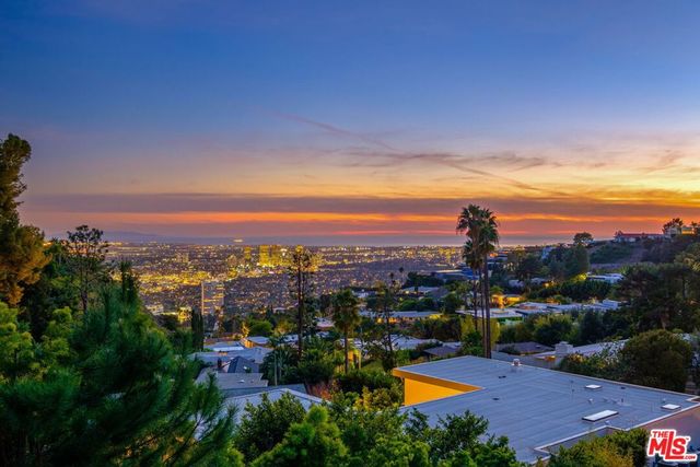 1868 N Doheny Drive, Los Angeles, CA 90069