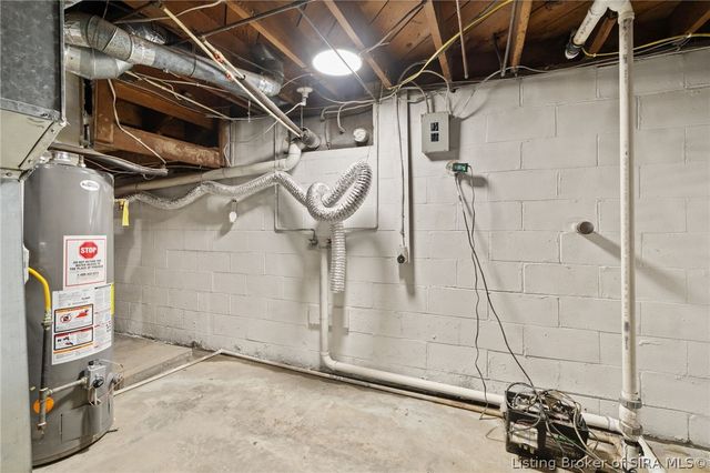 806 Elmwood Avenue, New Albany, IN 47150