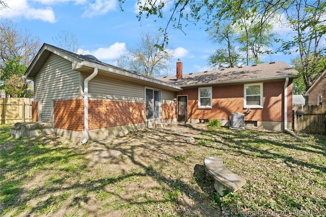 806 Elmwood Avenue, New Albany, IN 47150