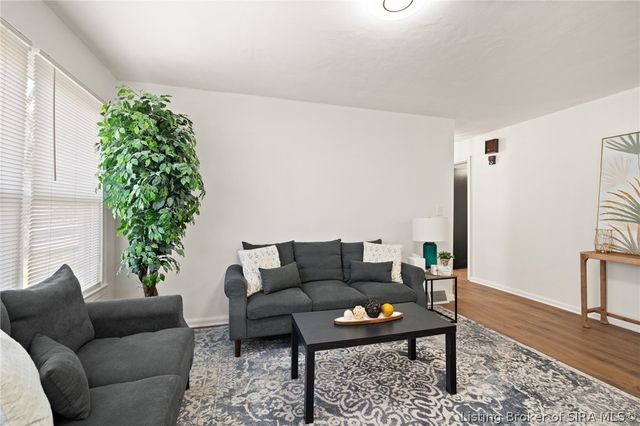 806 Elmwood Avenue, New Albany, IN 47150