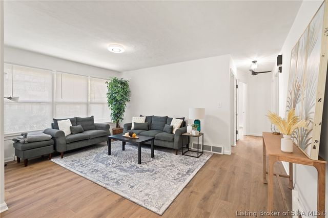 806 Elmwood Avenue, New Albany, IN 47150