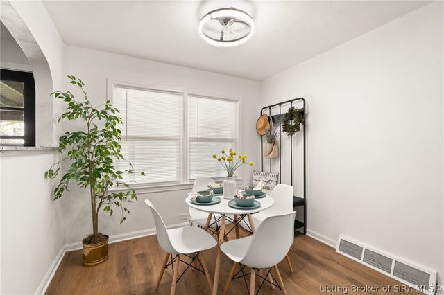 806 Elmwood Avenue, New Albany, IN 47150