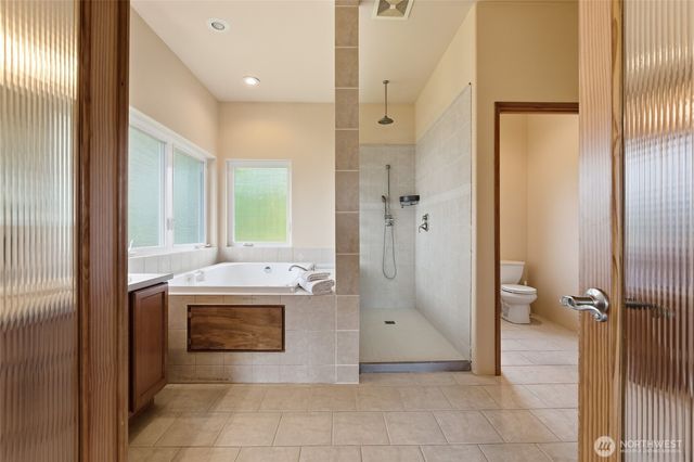 9347 Piperhill Drive SE, Olympia, WA 98513