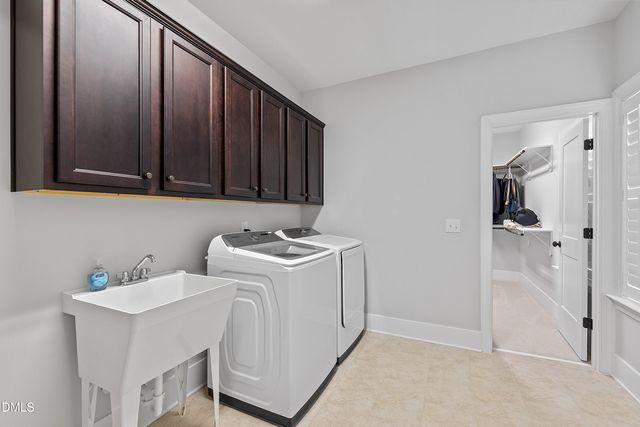 408 Pendennis Park Place, Apex, NC 27523