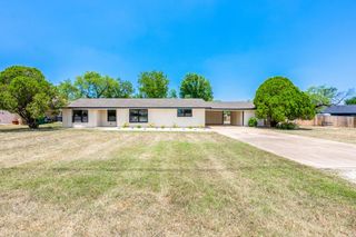 106 Heron, Highland Haven, TX 78654