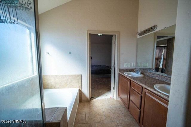 4661 Mesita Street, Las Cruces, NM 88012