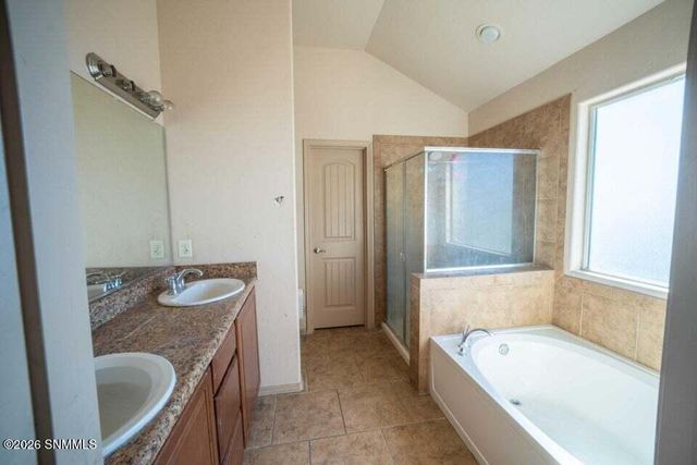 4661 Mesita Street, Las Cruces, NM 88012