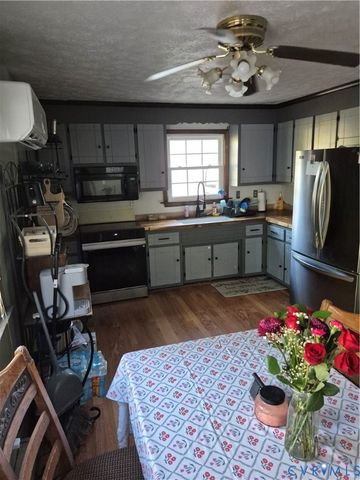 14217 Central Ave, Chester, VA 23836