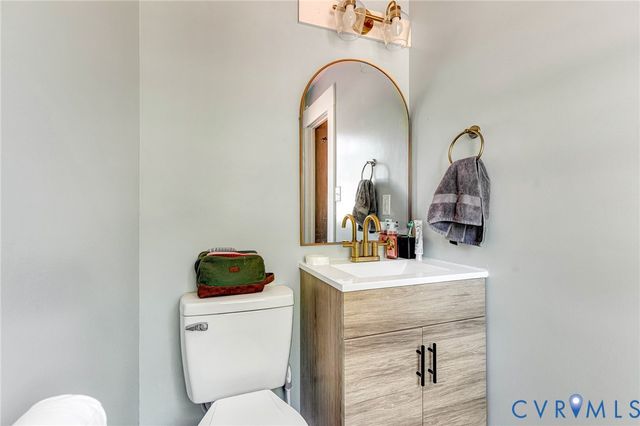 14217 Central Ave, Chester, VA 23836
