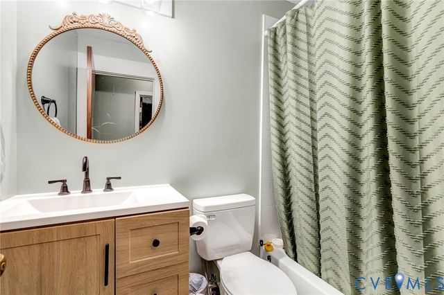 14217 Central Ave, Chester, VA 23836