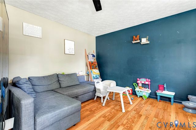 14217 Central Ave, Chester, VA 23836