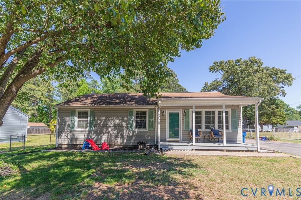 14217 Central Ave, Chester, VA 23836