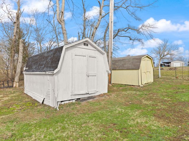 124 Blake Drive, Jeffersonville, KY 40337