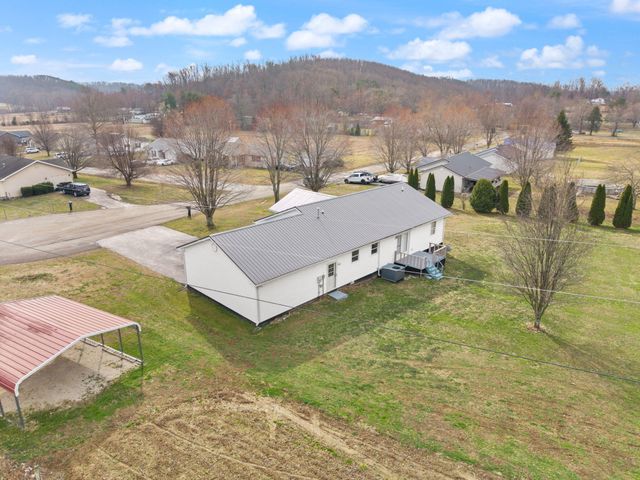 124 Blake Drive, Jeffersonville, KY 40337