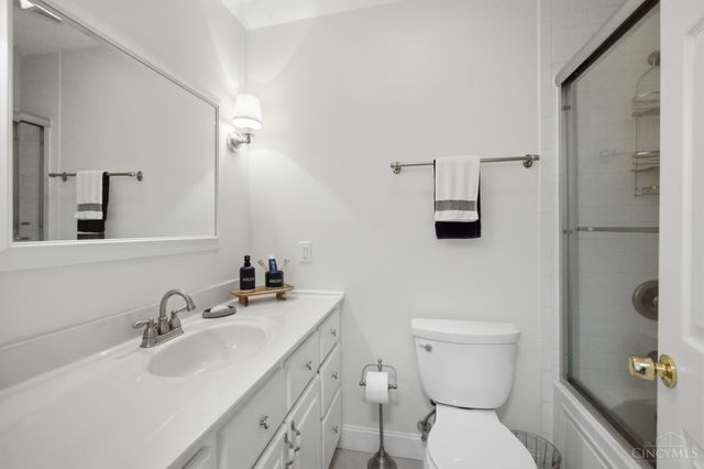 5303 W Dalton Drive, Fairfield, OH 45014