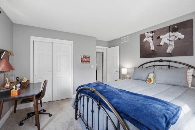 5303 W Dalton Drive, Fairfield, OH 45014