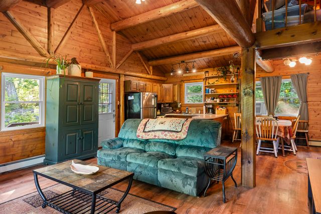 171 Berry Road, New Durham, NH 03855