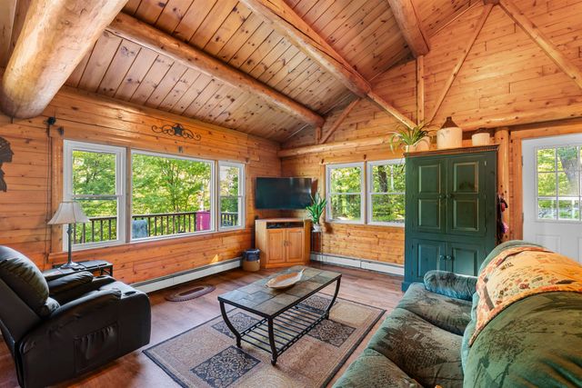 171 Berry Road, New Durham, NH 03855
