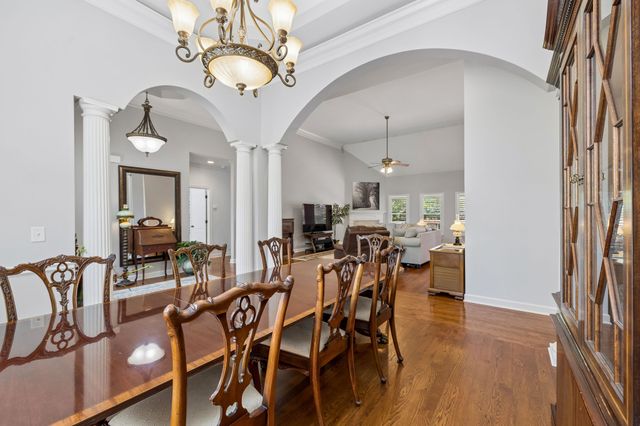 402 Five Oaks Blvd, Lebanon, TN 37087