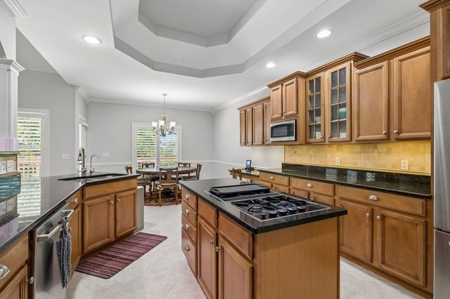 402 Five Oaks Blvd, Lebanon, TN 37087