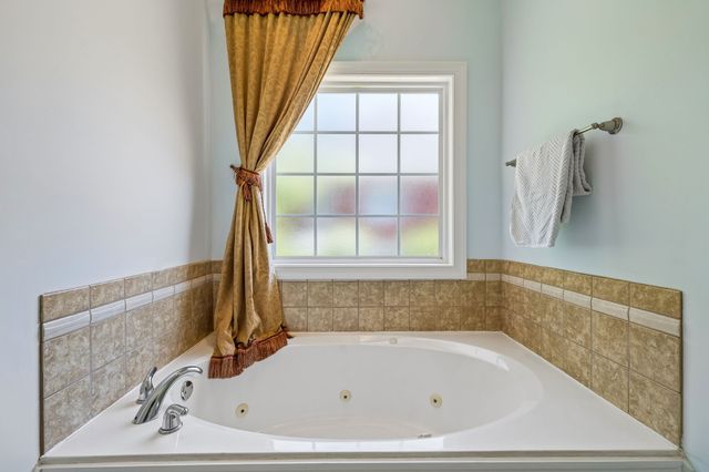 402 Five Oaks Blvd, Lebanon, TN 37087