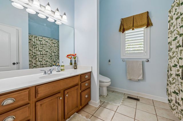 402 Five Oaks Blvd, Lebanon, TN 37087