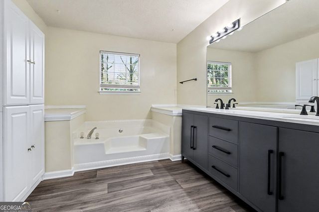 7134 Hazelwood Drive, Jonesboro, GA 30236