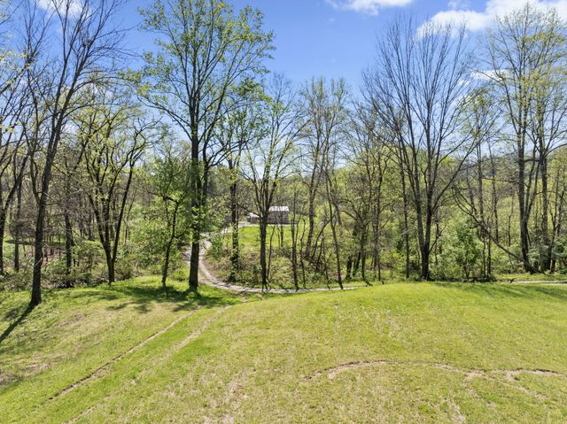 737 Fintville Road, Versailles, KY 40383