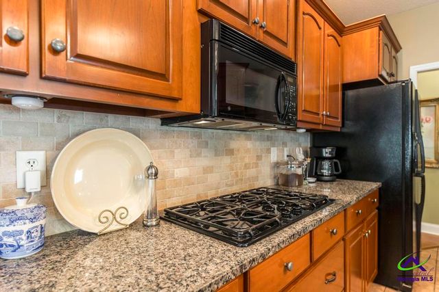 136 Old Perry Road, Bonaire, GA 31005
