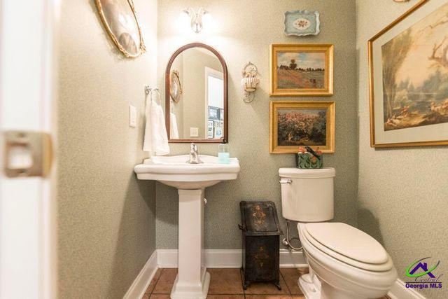 136 Old Perry Road, Bonaire, GA 31005