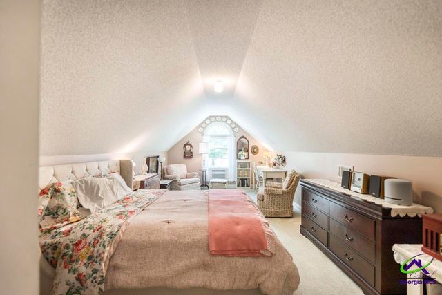 136 Old Perry Road, Bonaire, GA 31005