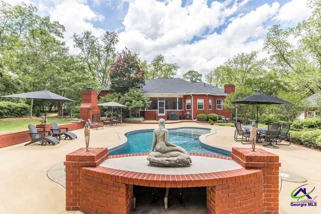 136 Old Perry Road, Bonaire, GA 31005