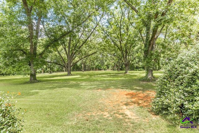 136 Old Perry Road, Bonaire, GA 31005