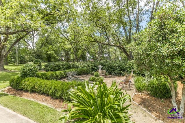 136 Old Perry Road, Bonaire, GA 31005