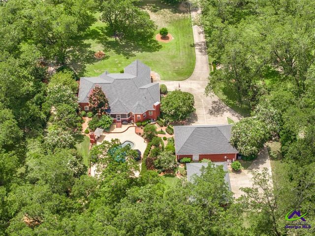136 Old Perry Road, Bonaire, GA 31005