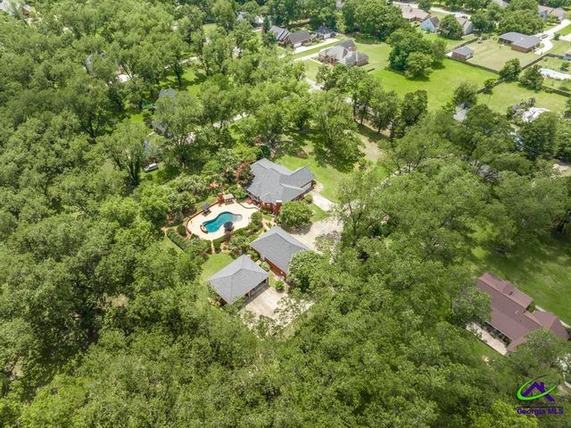136 Old Perry Road, Bonaire, GA 31005