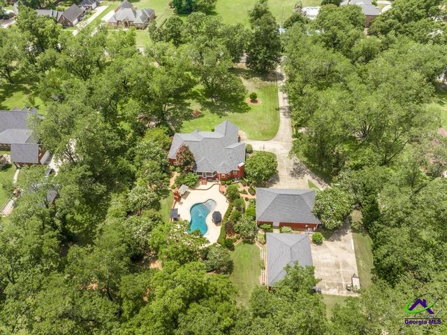 136 Old Perry Road, Bonaire, GA 31005