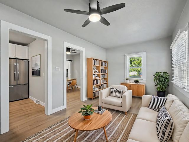 3436 Scott Avenue, Des Moines, IA 50317