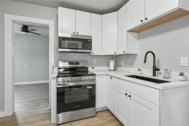 3436 Scott Avenue, Des Moines, IA 50317