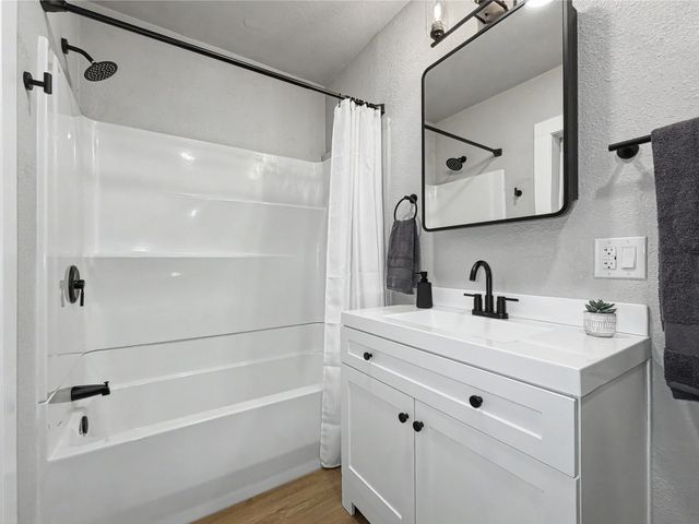 3436 Scott Avenue, Des Moines, IA 50317