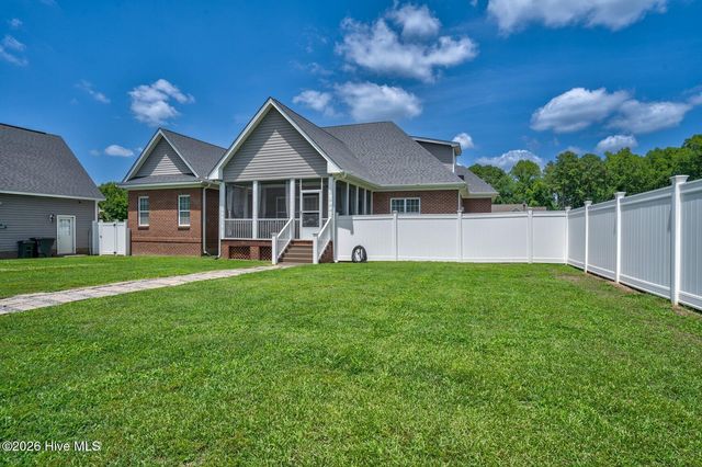 1701 Kingfisher Court, Nashville, NC 27856