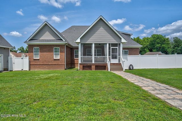 1701 Kingfisher Court, Nashville, NC 27856
