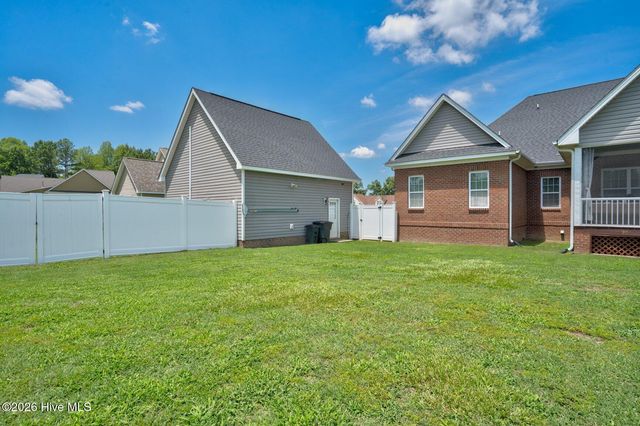 1701 Kingfisher Court, Nashville, NC 27856