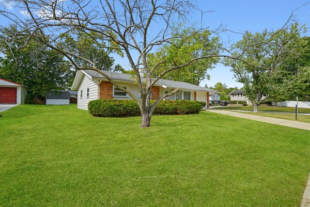 1490 Highland Boulevard, Hoffman Estates, IL 60169